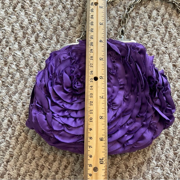 White House Black Market Purple Floral Evening Bag - Picture 14 of 14